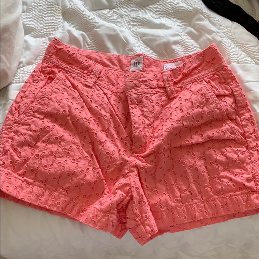 Gap shorts